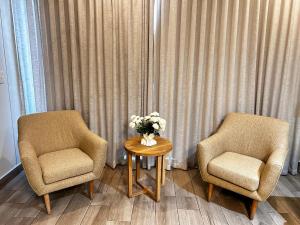 The regency 305