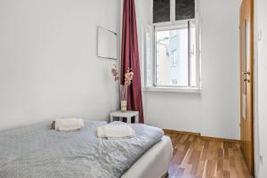 Elegant Apartments & Rooms Near Danube With Garden Access
