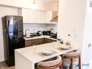 Cozy 1BR Apt with LED Lights - Perfect for Couples