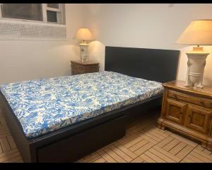 Edward home D