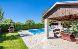 Awesome Home In Pazin