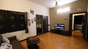 Sri Gokulam - Courtyard Home - 10min Walk to Temple