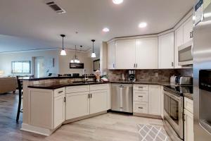 Hampton Place 6407