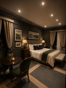 Kinsale Suites