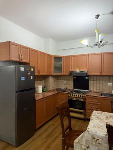 Suzi Apartments