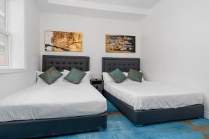 Plush Hotel Downtown Toronto