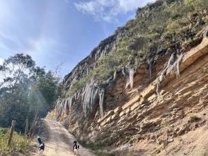 Cabaña entre montañas , Iza Boyaca laguna de tota termales