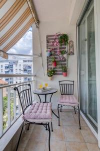 Aureola Center Apartment