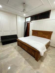 Cozy Independent 2BHK Flat- Jatinders Residency