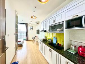 Elegant Lakeside Studio Near National Convention Center Hanoi