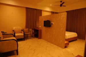 Hotel river view sringeri