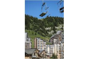Résidence Les Alpages - maeva Home - Studio 5 personnes skis aux pieds vue montagne MAE-9043