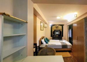 Heritage Hearth Studio apartment