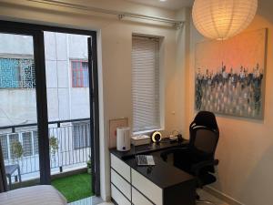 Cozy Studio Apartment in Prime District One, Ho Chi Minh City