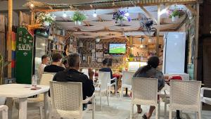 Vlora Backpackers Hostel & Bar LUNGOMARE