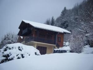 Comfortable Chalet with spectacular mountain views