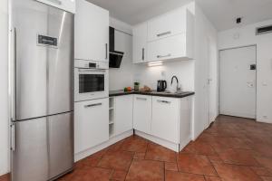Lumina I 3BR Apartment with Balcony I near City Center
