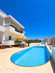 Nicole s Luxury Apartment