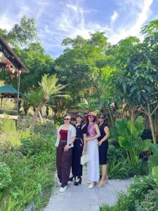Trang An Mountain River Ecolodge