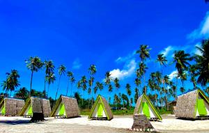 Isla Malaya tours