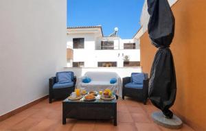 Awesome Home In Chiclana De La Fronter