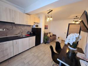 Sea Breeze Double Studio - Beach Pool & Spa Resort langa plaja