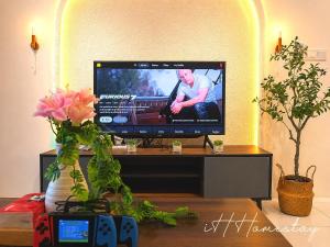 Arch Playhouse - Camellia Austin by iH Home