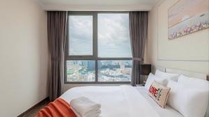 Landmark Plus Luxury Apartment