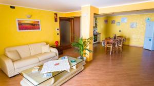 Villa Benvenuti -Tavernetta in villa con piscina 8 posti letto