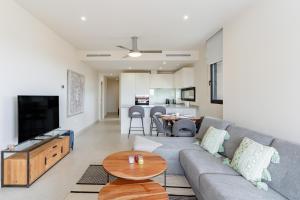 Premium Jardinana Lotus 500m to Beach