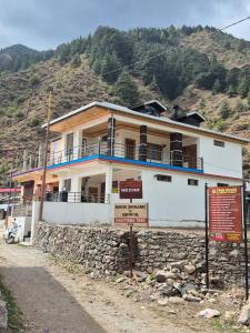 Deval Valley Homestay-Devalsari I Nag Tibba Trek Route I