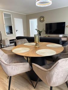 Apartament Symsar
