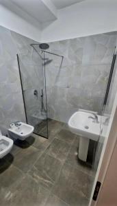 Deluxe Two-Bedroom Apartment with 2 Bathrooms