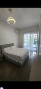 Deluxe Two-Bedroom Apartment with 2 Bathrooms