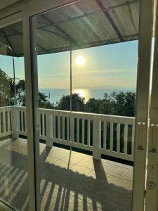 The Sunny Hill Sunset Suite
