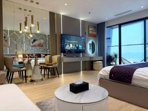 The Holiday Ha Long Deluxe Ocean View