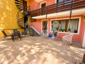 Kalabria Guest House Pool, BBQ & Jacuzzi