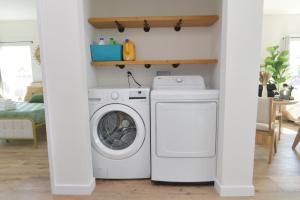 Ariels Adorable Abode, just 10 mins to Disneyland & Convention Center