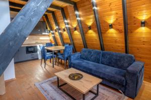 Golden Cabins Gjinar by PikHost
