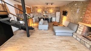 Cute Stone House 250 m from Urla Art Street