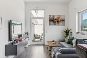 Cozy Apartment Central Kitchen Balcony