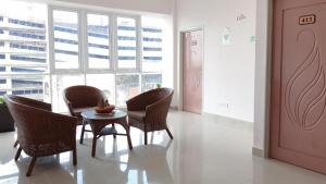 ALEXIS KT Roomstay
