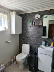 Guest house at E22, nature and free electric car charging