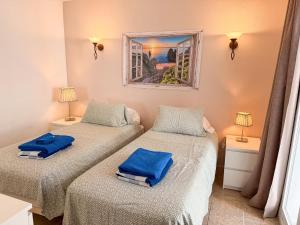 Calahonda 2BR Garden Apt · Pool · Beach Walk