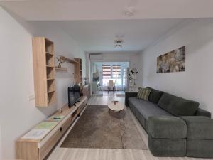 Apartament H, Bucharest