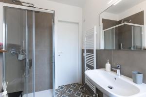 Via Galvani 16 Apartment