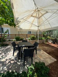 Klaudios Guesthouse