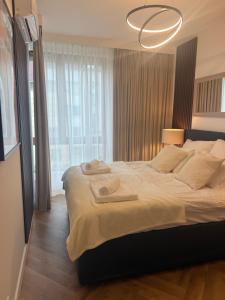 Apartment Royal Wilanów with gym, sauna and private parking space