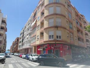 Beach, Centre Garage
