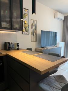 Apartment Royal Wilanów with gym, sauna and private parking space